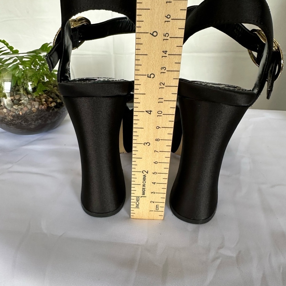VINCE CAMUTO PLATAFORM  SATIN - Picture 5 of 16